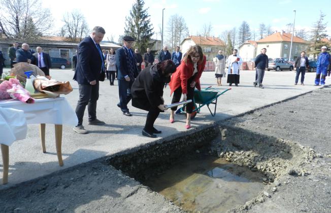 Postavljen kamen temeljac za izgradnju zgrade Zavoda za hitnu medicinu Požeško-slavonske županije